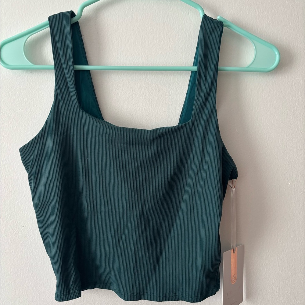 NWT Isla Movement Crop Tank